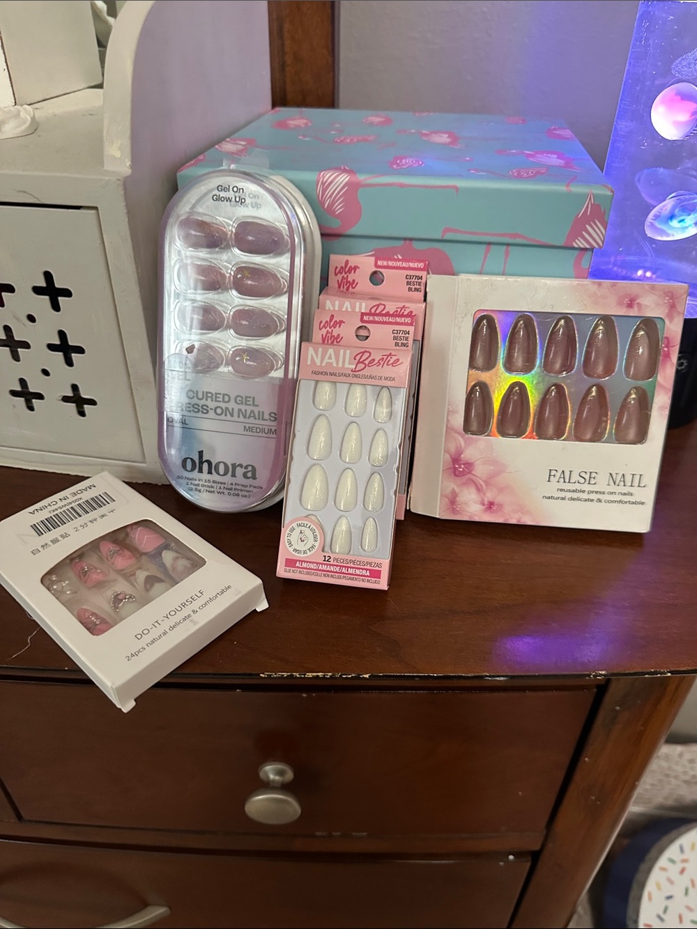 Bundle of 5 Pink, White and Nude Press-On Gel Nails - Ready-to-Wear  Nails NWT